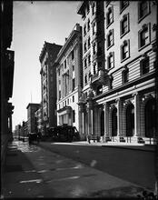 Construction of Harmonie Club.