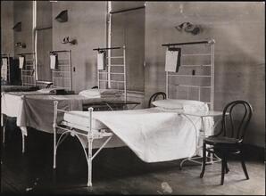 [Endowed bed in the Presbyterian Hospital for firemen.]