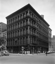 [Broadway Mfrs. Supply Co., 488-492 Broadway.]