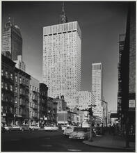 View from Third Avenue and 40th Street, looking north