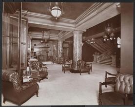 Hotel Park Avenue, 32nd and 33rd Street.