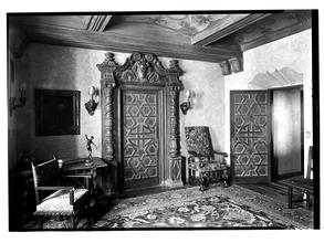 Michael E. Paterno [residence], Lincoln Building, NYC. Mr. Paterno's office to dressing room door.
