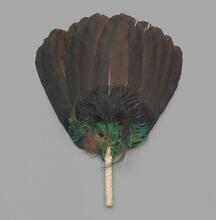 Fixed turkey feather fan
