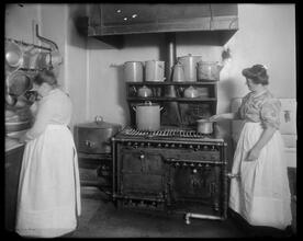 Gas range in Consolidated Gas Co.