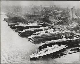 [Hudson River Piers.]