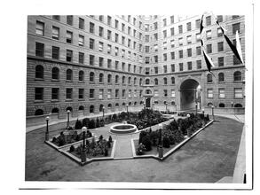 2211 Broadway. Apthorp Apartments, court.