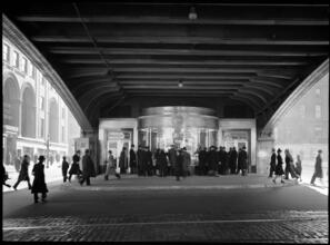 [Pershing Square Viaduct.]