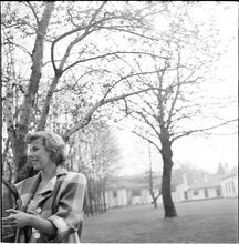 Betsy Von Furstenberg [In a yard.]