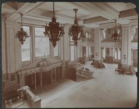 Hotel Belmont.