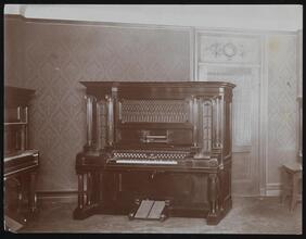 Pianos & Benches.