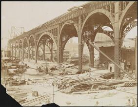 [Construction of the Riverside Drive Viaduct.]