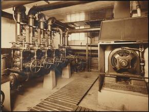 Long Island City. Metropolitan Life Insurance Company, Printing Division Building. Interior, engine room