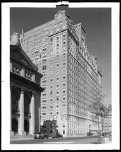 101 Central Park West between 70th and 71st Street. Apartments, exterior.