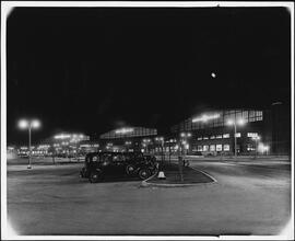 [La Guardia Airport.]