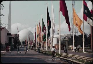 [Avenue of the Patriots looking toward the Trylon and Perisphere.]