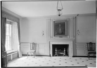 Society of Colonial Dames. Entrance hall fireplace.