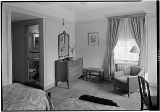 Hotel Governor Clinton. Bedroom 2047 toward dresser and bathroom.