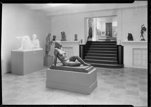 Whitney Museum of Modern Art. Detail of 2 statues in gallery 4.