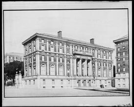 Hamilton Hall at Columbia University.