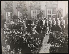 Hyde Ball, Large Group in Garden of Versailles, Madame Rejane.