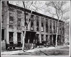 [2-8 Willow Place.]
