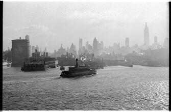 [Waterfront activity on the Hudson River.]