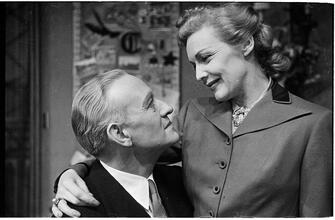 Goodbye My Fancy [Cast on stage. Madeleine Carroll as Agatha Reed.]