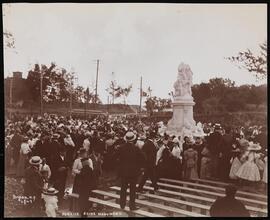 Henrich Heine Monument.