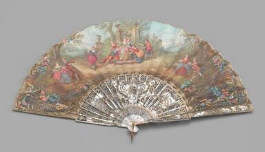 Folding fan of painted skin leaf