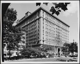 [The Apthorp, 2209 Broadway.]