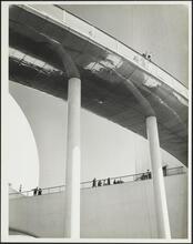 [Children waving from Helicline at New York World's Fair.]