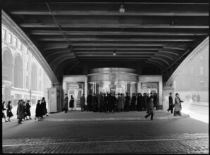 [Pershing Square Viaduct.]