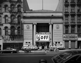 [Ruby's Book Sale, 119 Chambers Street, and 115 Chambers Street building.]