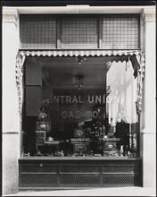Central Union Gas Company display window, Peerless ranges