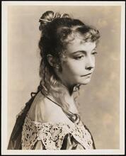 [Lillian Gish as Ophelia in "Hamlet".]