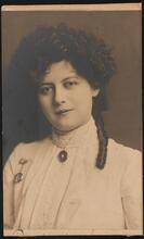 [Unidentified woman.]