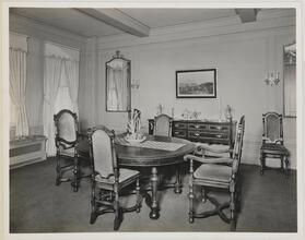 Mrs. Harry Frank, 941 Park Avenue