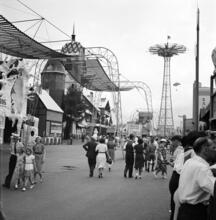 [Amusement Zone, New York World's Fair.]
