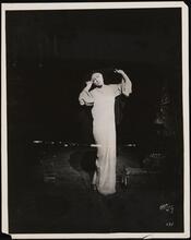 [Lady Diana Manners as The Madonna in "The Miracle".]