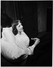 ["To Dorothy, A Son" theater still.]