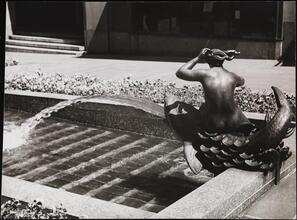 Fountain at Radio City.