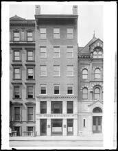 340 Madison Avenue . Pease & Elliman Building.