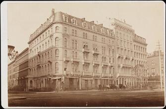 [Hoffman House.]