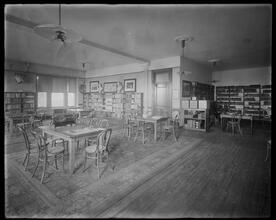New York University, Library of Pedagogy, interior.