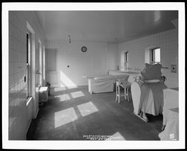 7-9 East 71st Street. Residence of Mrs. Henry N. Straus, 7th floor laundry from door at S.E. corner looking N.W..