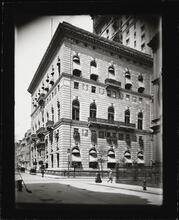 [5th Avenue and 54th Street, University Club.]