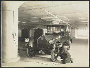 Commodore-Biltmore Garage.