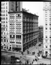 Rogers Peet & Co. Bldg., Broadway & Warren St.