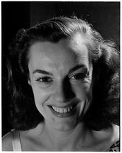 Holm, Eleanor- World's Fair N.Y. Swimming Pool [Portrait of Eleanor Holm.]