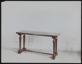 Pianos & Benches.